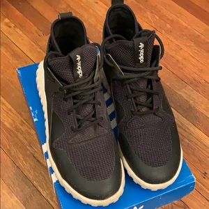 Adidas Tubulars Mens Sneakers Size 10